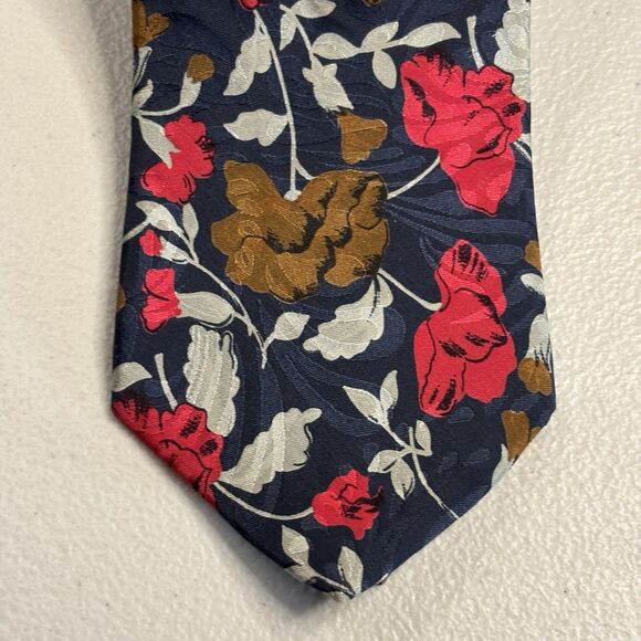 VTG Valentino Pietro Paris Rome Beverly Hills Floral Hand Fashioned  Silk Tie - Picture 3 of 10
